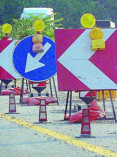 Da Nord a Sud, gli infiniti cantieri  mettono migliaia di auto in coda