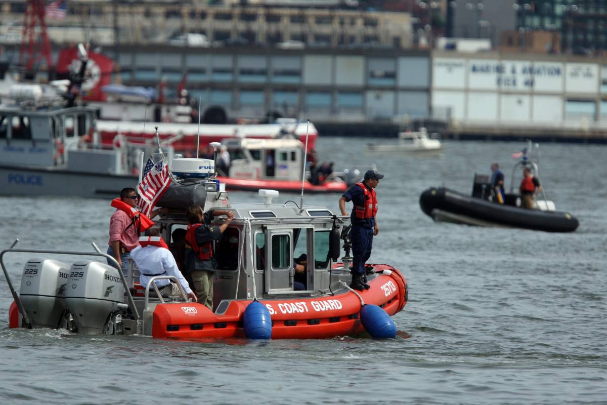 New York, distrutte due famiglie bolognesi 
Sospesi i voli a vista sul fiume Hudson