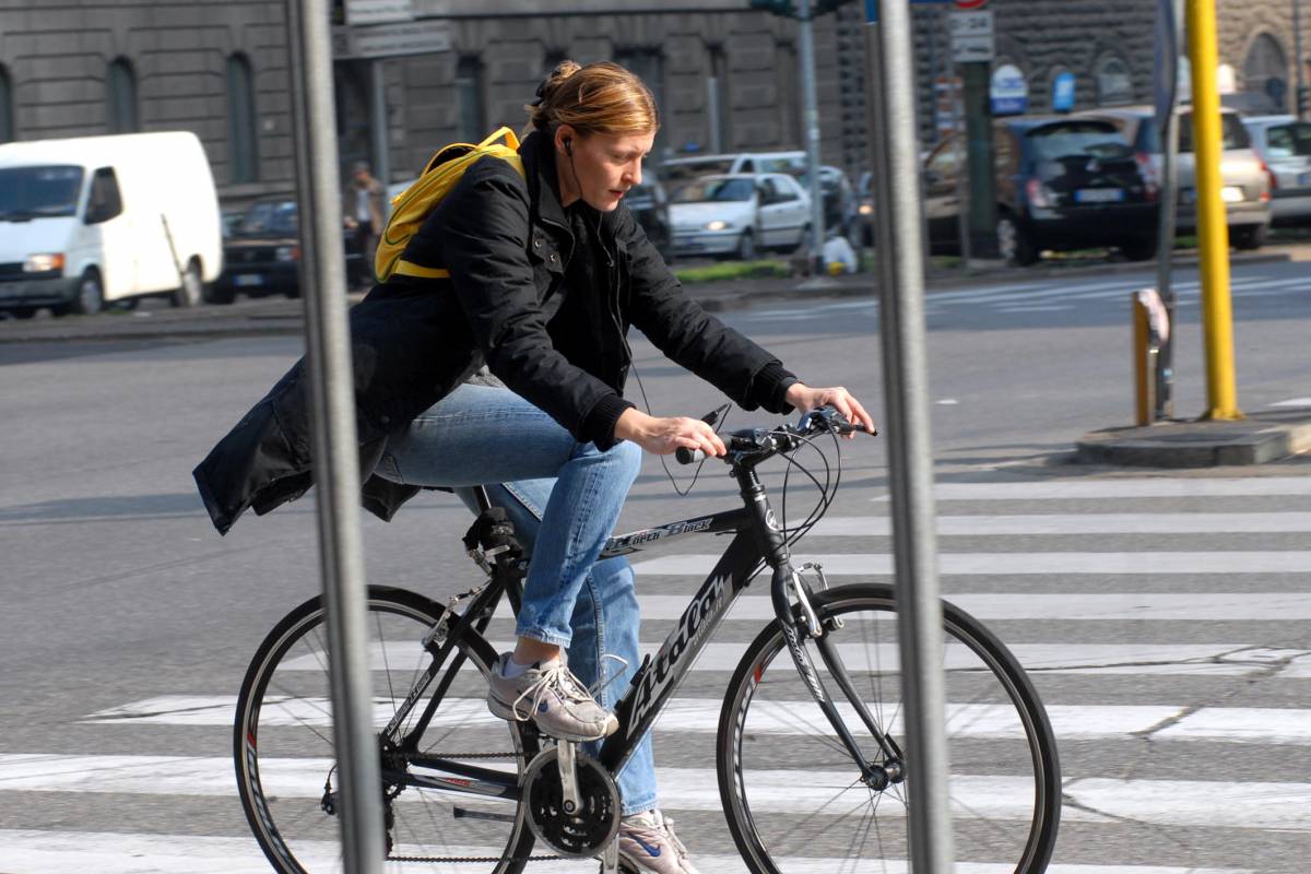 Pisa, guida la bici ubriaco: 
gli sospendono la patente