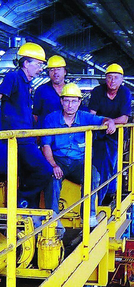 Innse Raggiunto l’accordo: l’azienda ai Camozzi  Gli operai scesi dalla gru