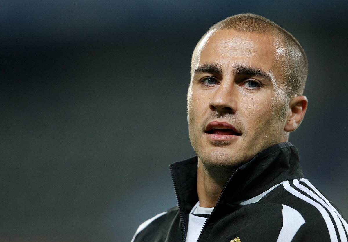 Cannavaro, record in azzurro: 
"Il ciclo dei vecchietti non è finito"