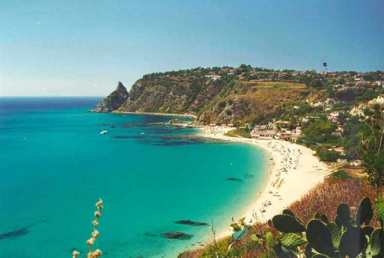 Turismo, più italiani in Italia 
Calano giapponesi e americani