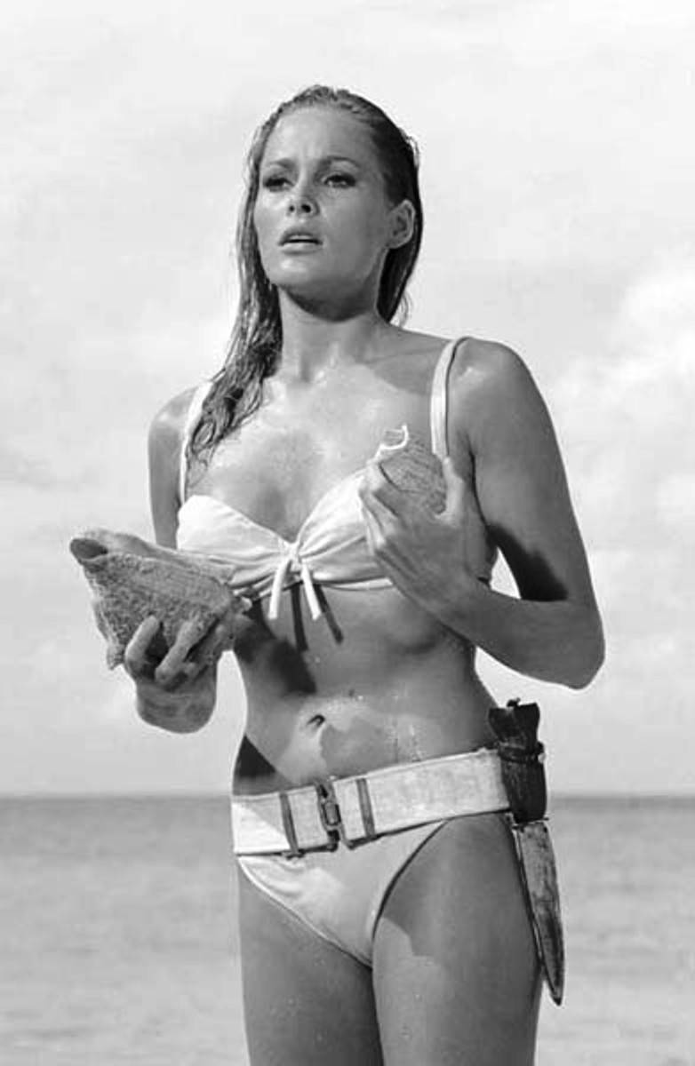Ursula Andress eletta 
ultima "dea del bikini"