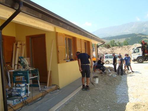Abruzzo, le prime case per gli sfollati