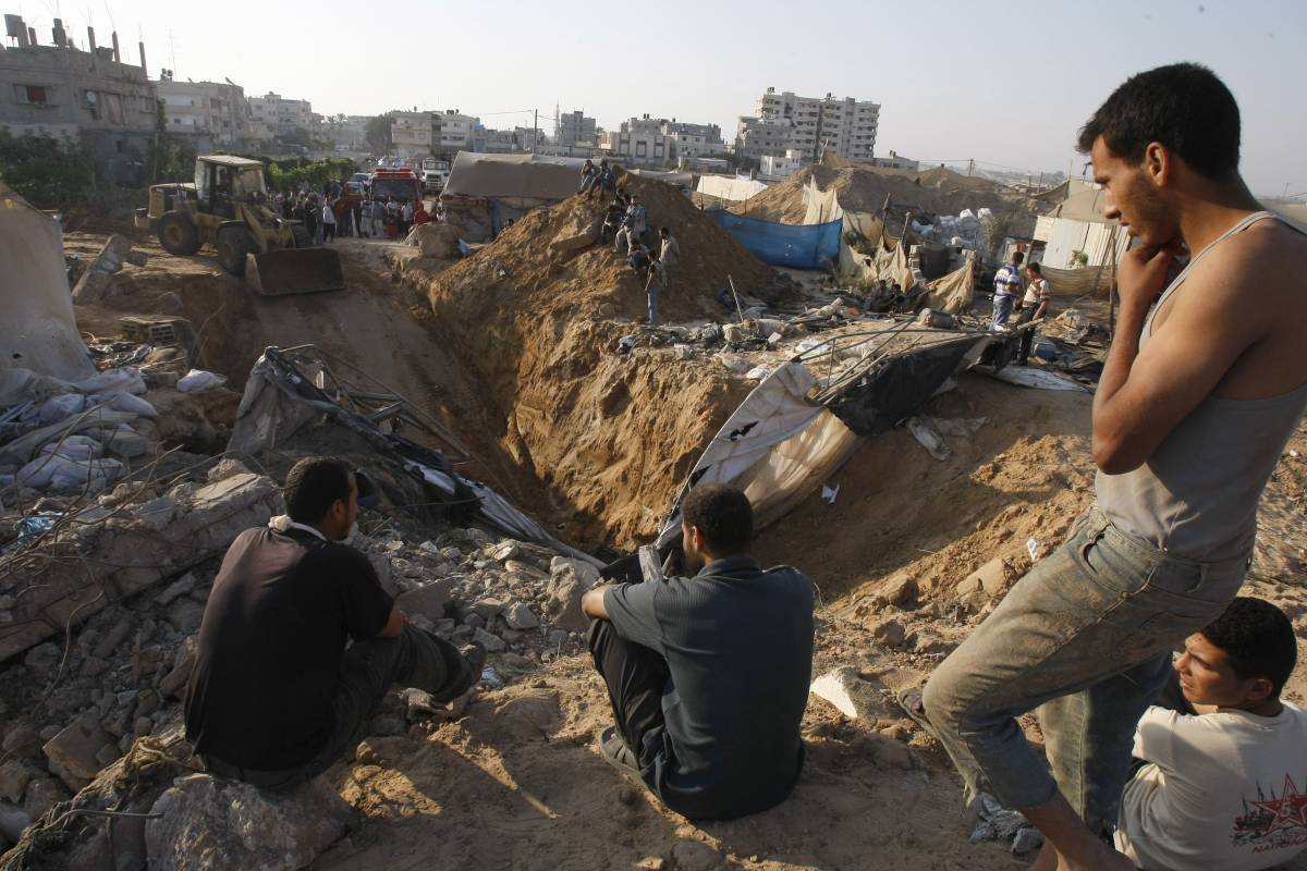 Gaza, raid aereo israeliano su Rafah: 4 morti