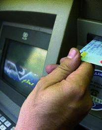 Arrestati Gita fuori porta per clonare i bancomat