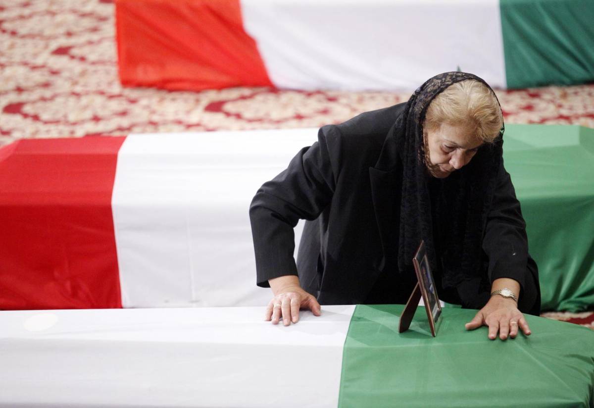 Gli anti italiani che offendono il lutto di un popolo