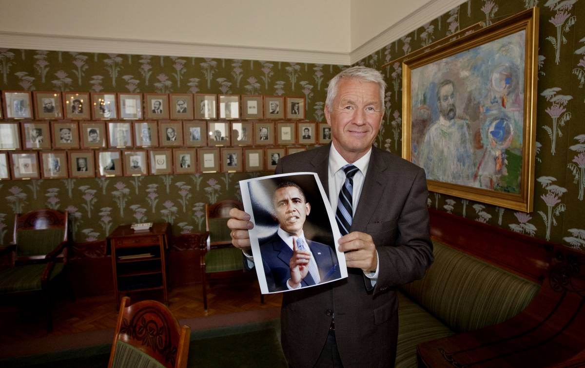 Premio Nobel a Obama, condanna dei talebani 
Il Papa: "Apprezzabili gli sforzi per la pace"