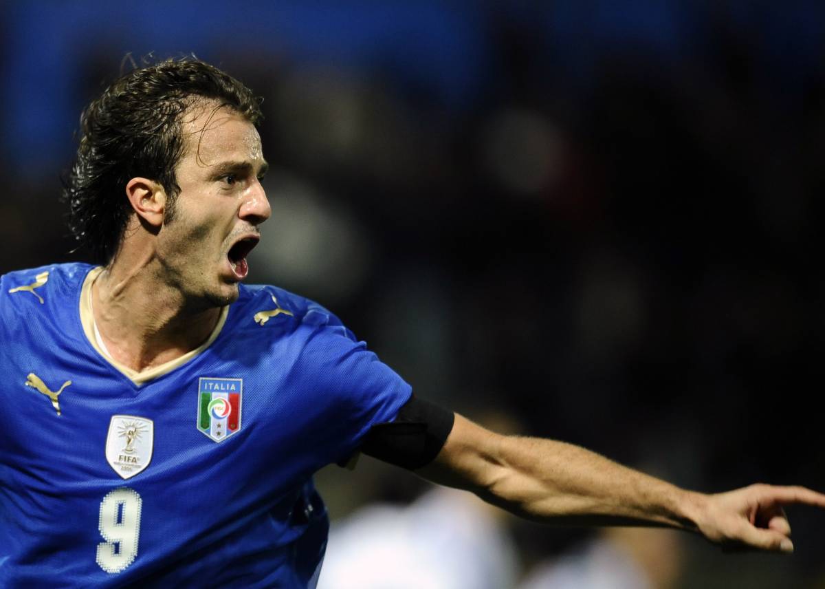 Gilardino salva l’Italia 
E Lippi attacca i tifosi