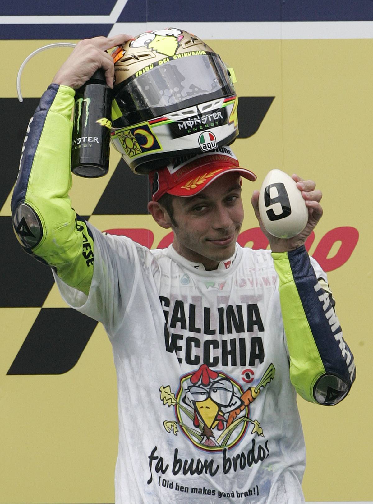 "Vale" Rossi é mondiale 
affonda Lorenzo 
E' il nono titolo iridato