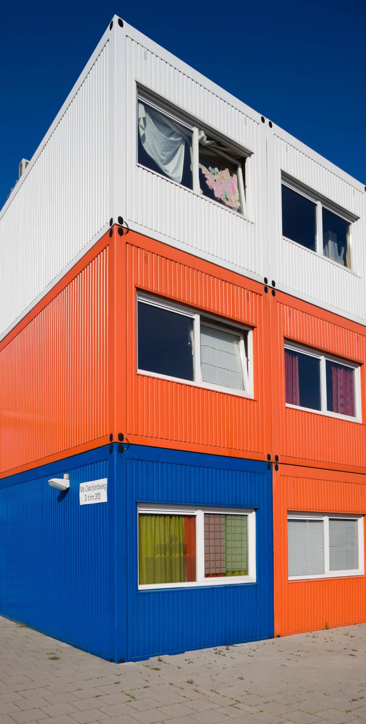 Contro l’emergenza casa studenti, turisti e clochard negli alberghi-container