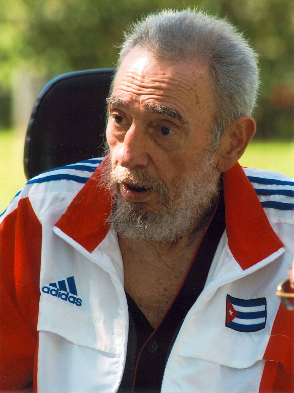 Fidel Castro: "Aids e influenza A? 
Da noi li portano gli americani"