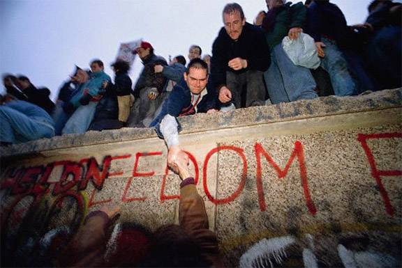 Il Muro abbattuto dalla Storia  
a dispetto degli intellettuali