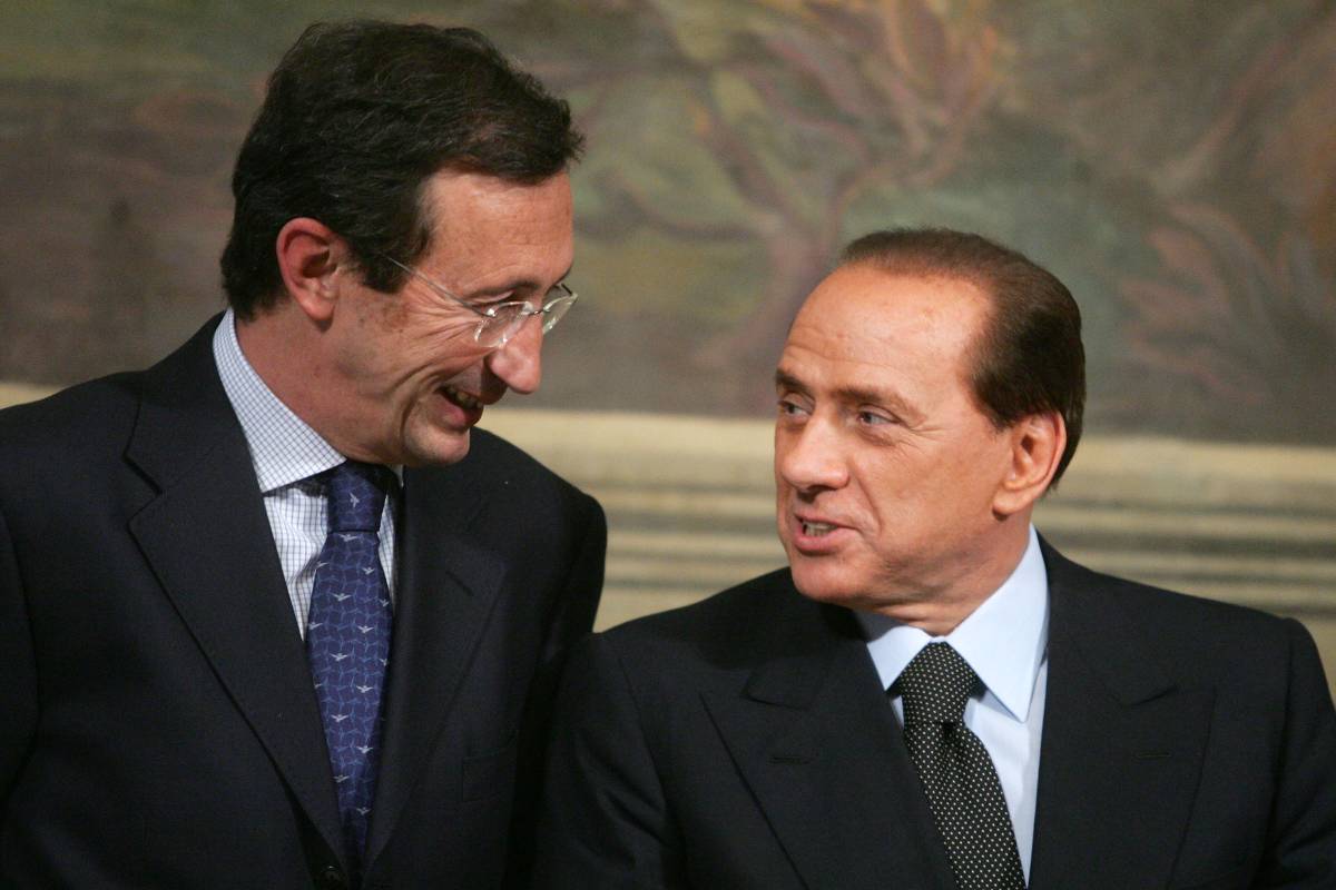 Giustizia, prime aperture di Fini a Berlusconi