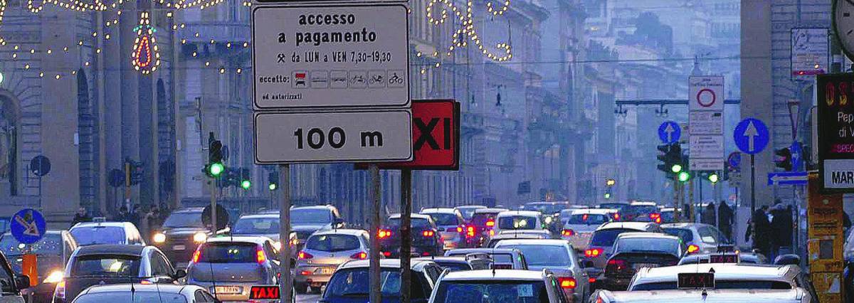 Ecopass, troppe multe Salvini: «Cartelli ambigui Vigili sulle preferenziali»