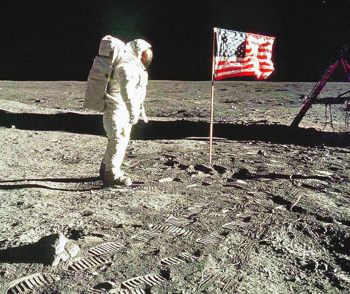 Stasera «Apollo 11» porta i genovesi diritti sulla Luna