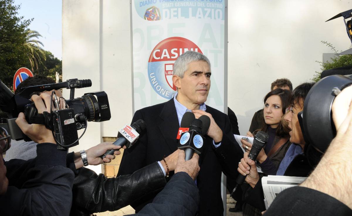 Casini scopre l’anomalia anti-Cav, ma il suo Lodo non convince