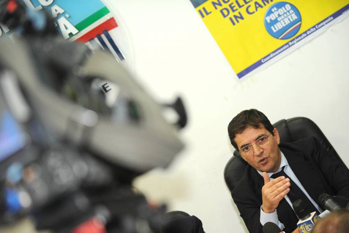 Cosentino, la giunta dice no a richiesta di arresto