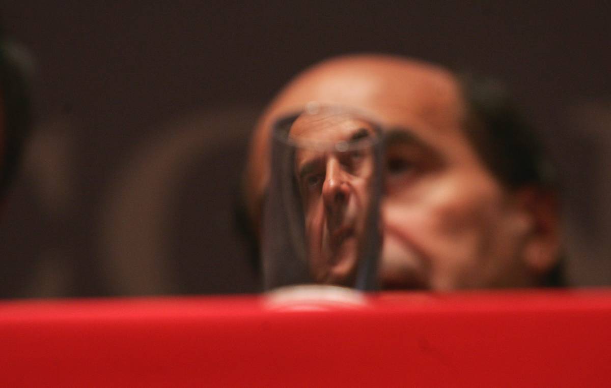 E Bersani incassa i fischi del popolo viola