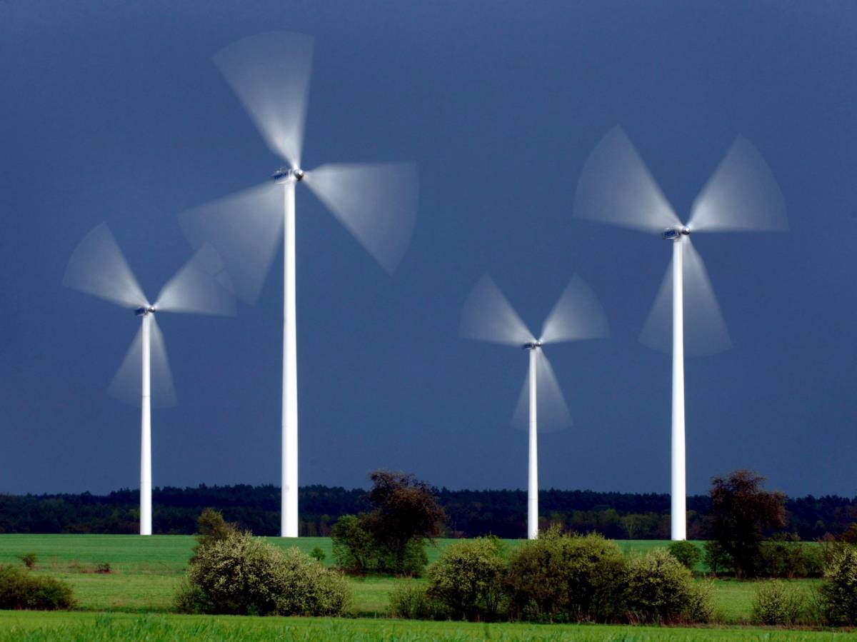 Energia eolica e vetture elettriche contro i cambiamenti climatici