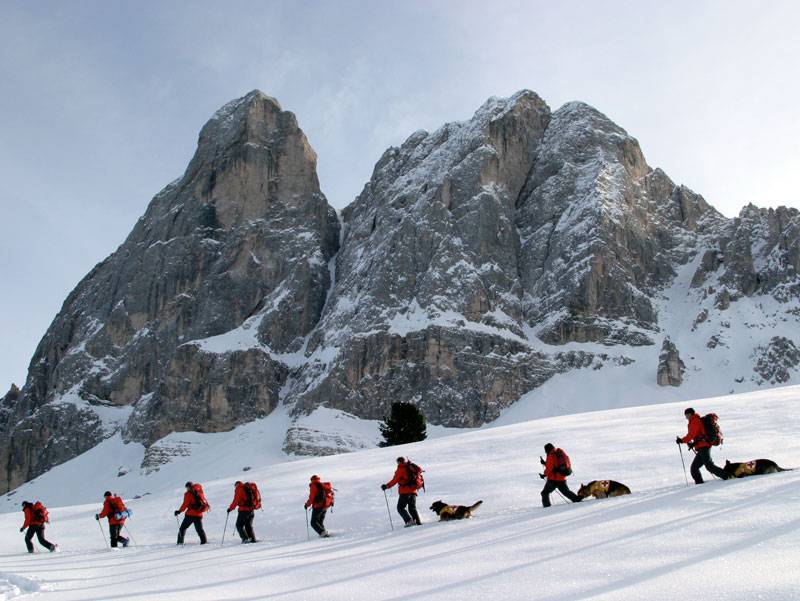 Valanghe, sei morti 
in alta Val di Fassa 
Slavina uccide bimbo