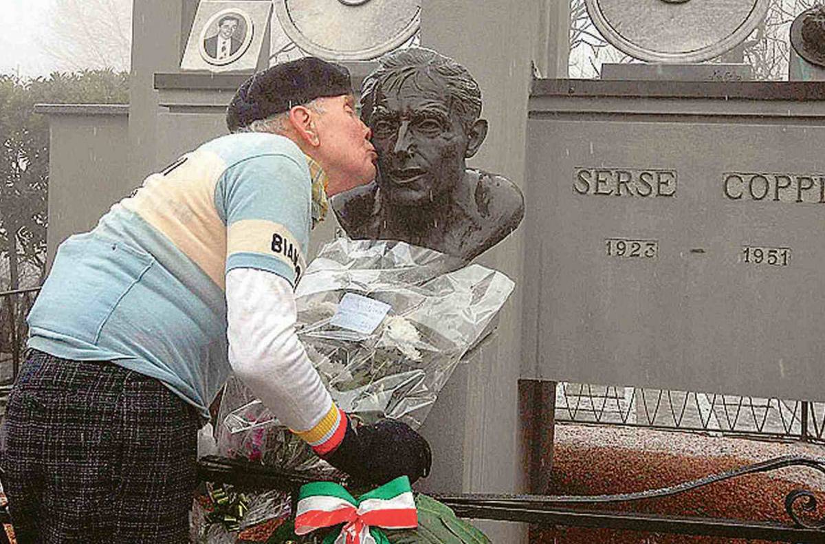 Coppi, un uomo solo oltre il mito