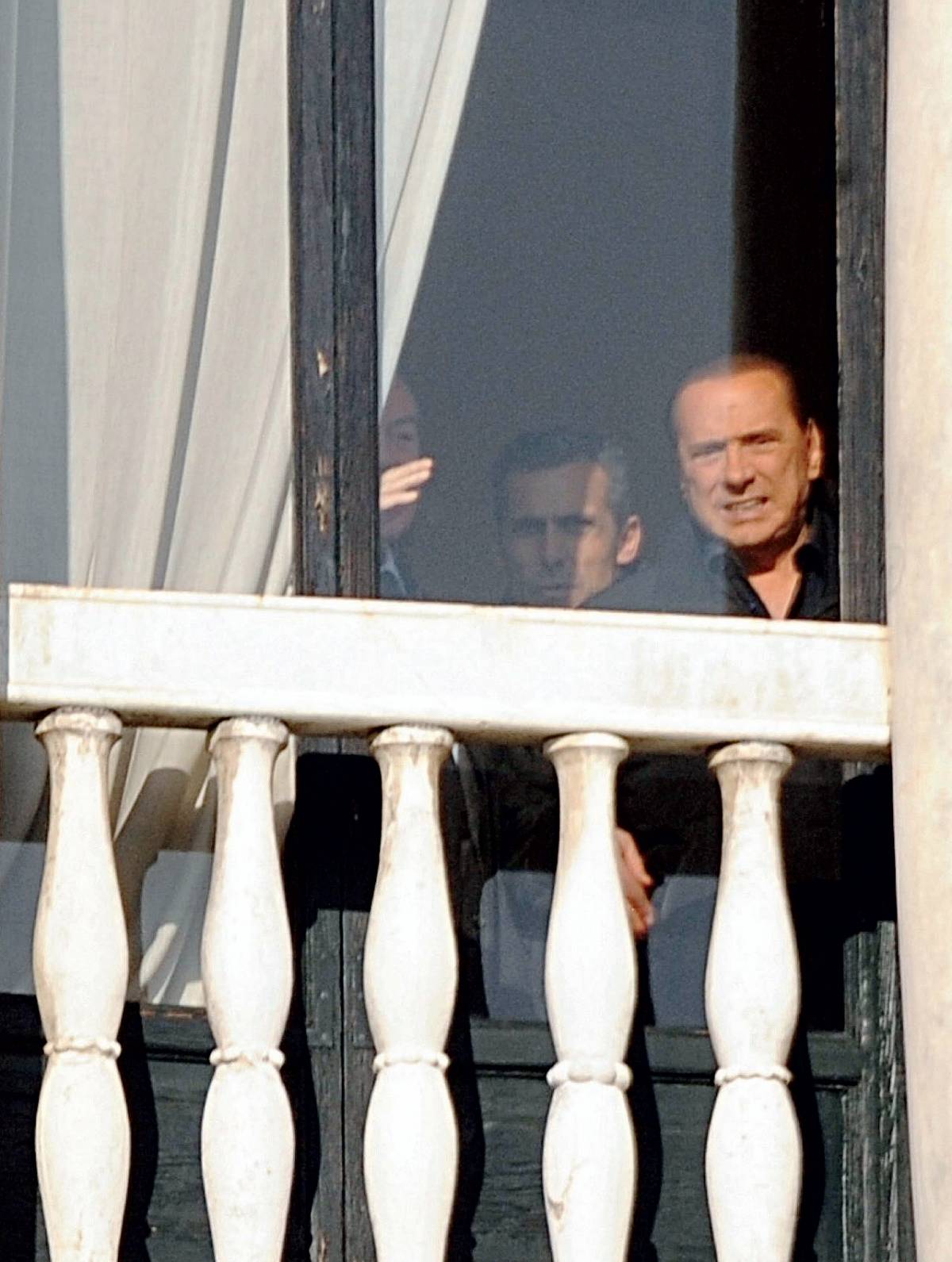 Berlusconi va a Venezia e Galan depone le armi: "Farò votare Zaia ai miei"