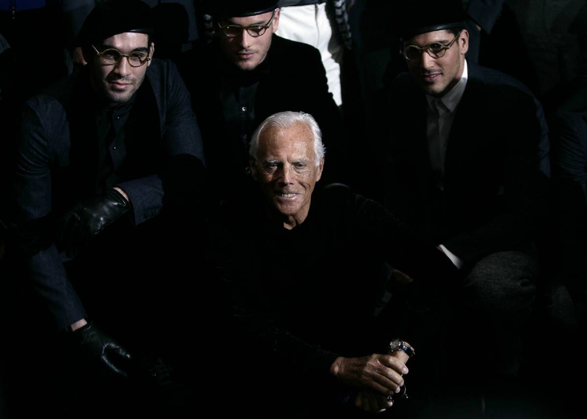 Armani sul velluto, ecco l’eleganza noncurante