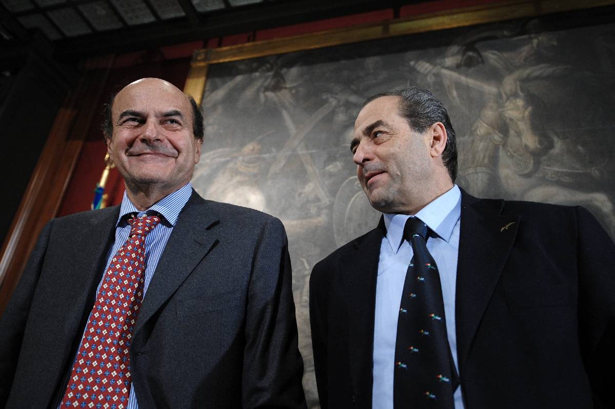 Pd, Bersani firma il patto d'acciaio con Di Pietro
