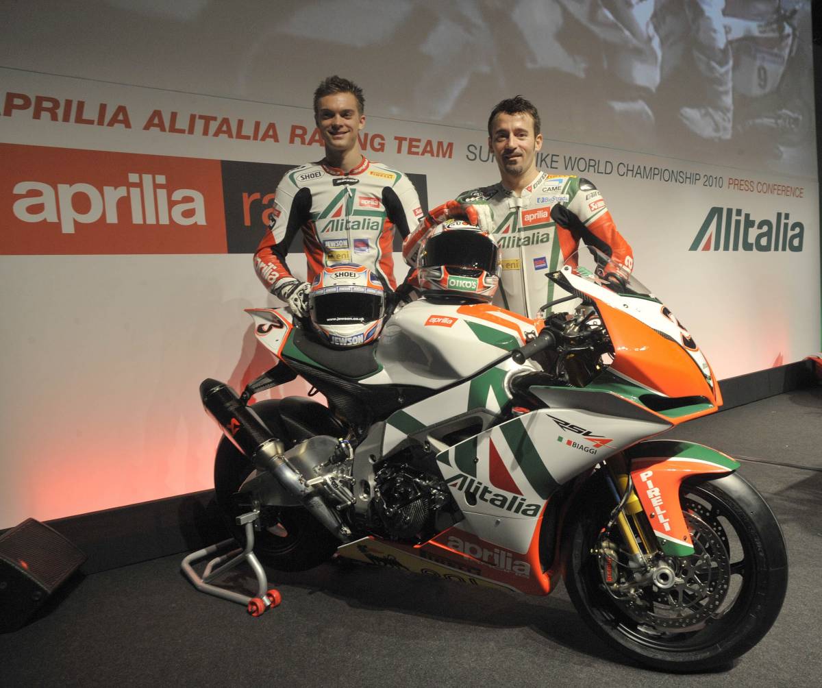 Biaggi, l'Aprilia e l'Alitalia per volare sul mondiale Sbk