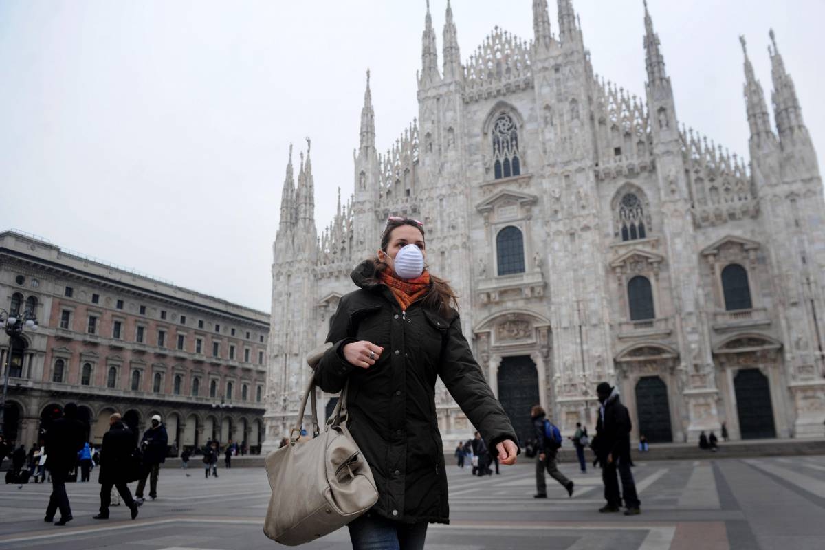 Smog, il Nord si ferma 
Accordo in 80 Comuni: 
sì al blocco del traffico