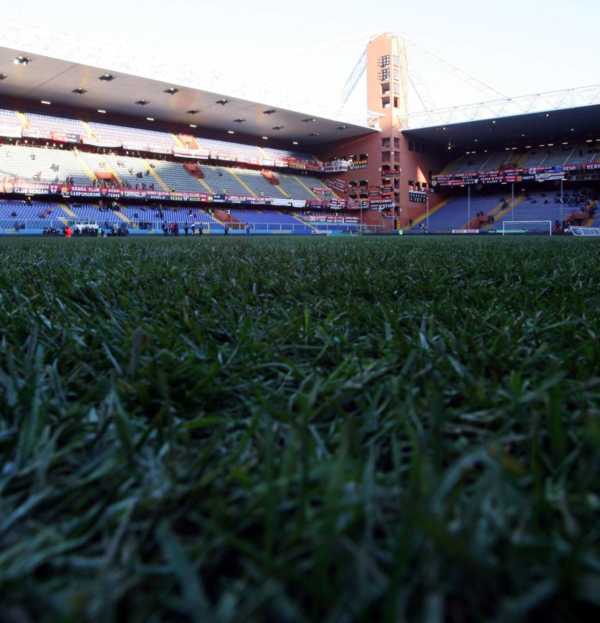 Valanga rossoblù Il Genoa torna  a sognare l’Europa