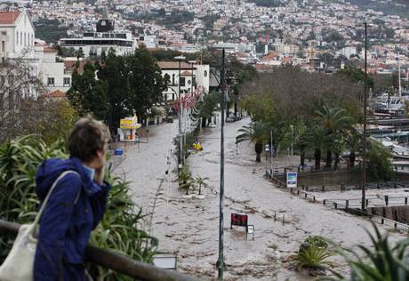 Tempesta su Madera 
almeno 42 le vittime