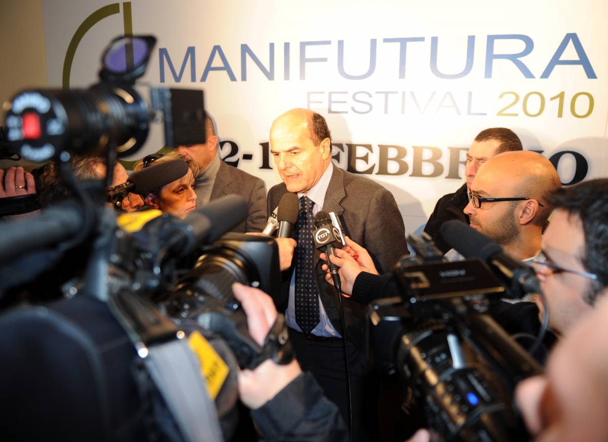 Berlusconi, Bersani: "Inaccettabili gli attacchi ai giudici"