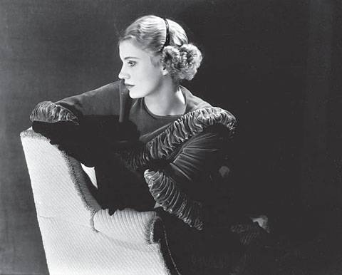 Lee Miller, le vite di una musa