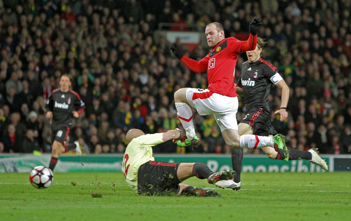 Manchester, il Milan sprofonda 4-0 
Rooney "giustiziere" dei rossoneri