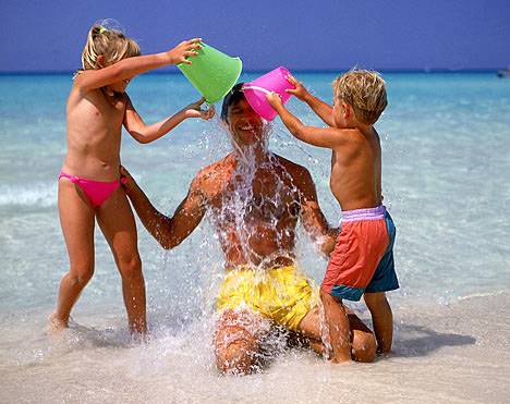 Per prenotare le vacanze la mamma chatta sui blog.
A Modena le tendenze del turismo under 14
 