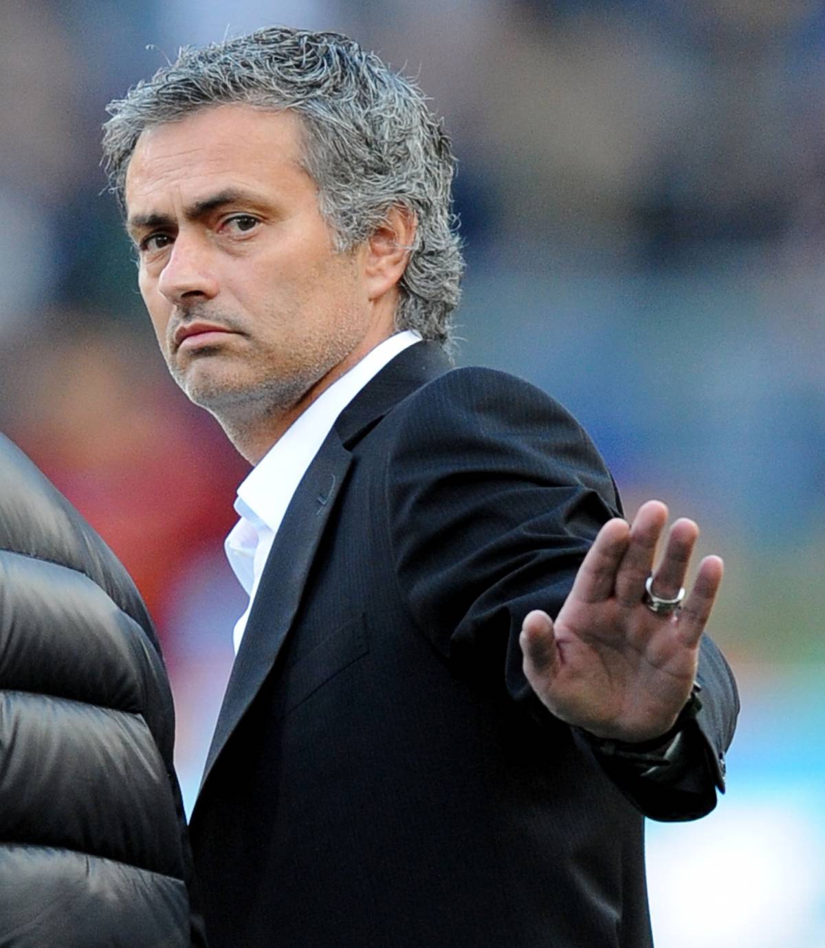 I tifosi invocano Mourinho, il suo silenzio "costa" troppo