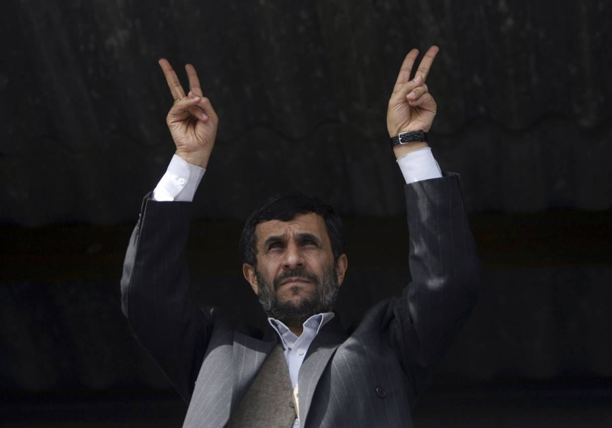 Ahmadinejad a Obama: 
"Le pressioni sul nucleare 
ci rendono determinati"