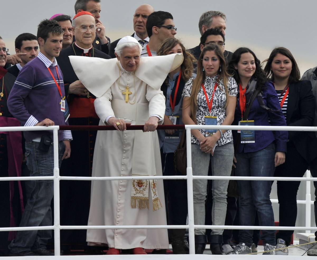 Il Papa incontra le vittime degli abusi: "Dolore"