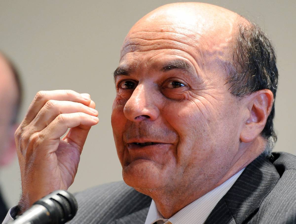 Bersani: "Direzione Pdl, spettacolo indecoroso"