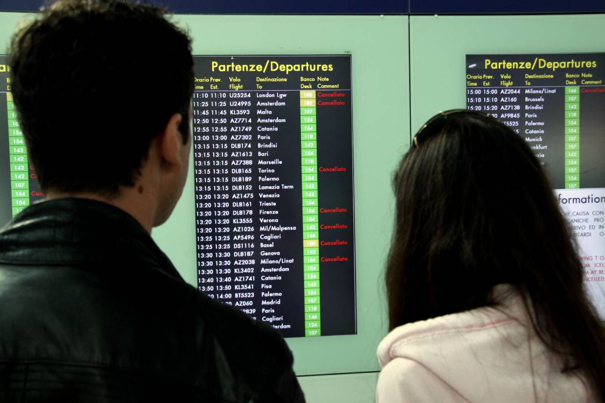 Nube vulcanica, riaperti gli aeroporti