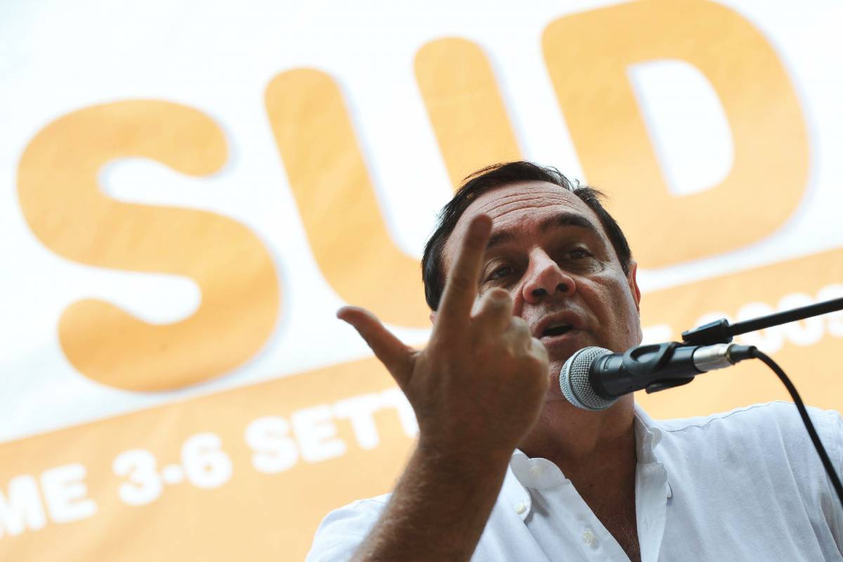 Mastella: "Indagare sui reati compiuti contro di me"