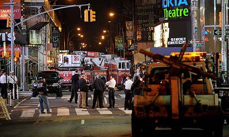 Boston, blitz dell'Fbi 
Manette a 3 sospetti 
per bomba a New York