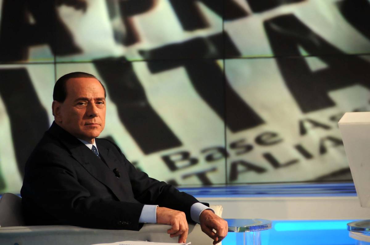 Berlusconi: "Gli italiani si fidano del governo"