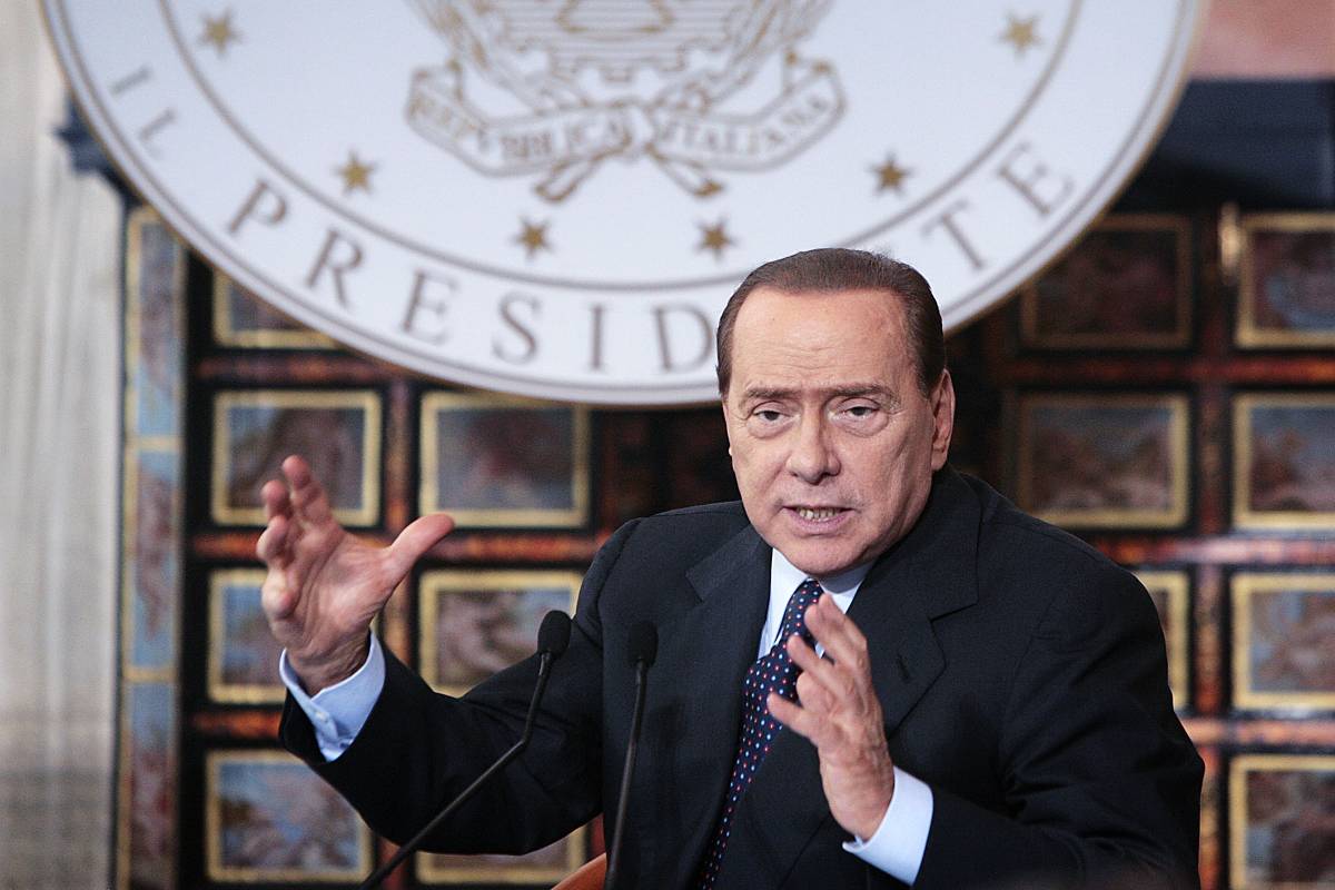 Medio Oriente, Berlusconi: "Territori, 
l'Italia vuole guidare il piano di aiuti"