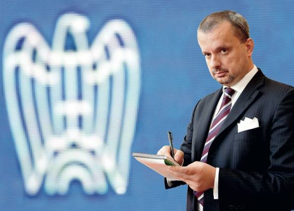 "Confindustria, la vera casta Riesce a far rimpiangere 
il partito comunista cinese..."