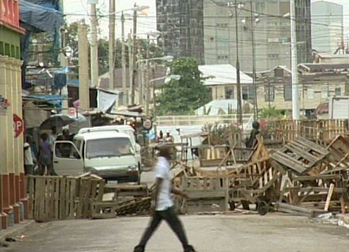 Giamaica, è stato di emergenza
 
Violenti scontri tra polizia e narcos