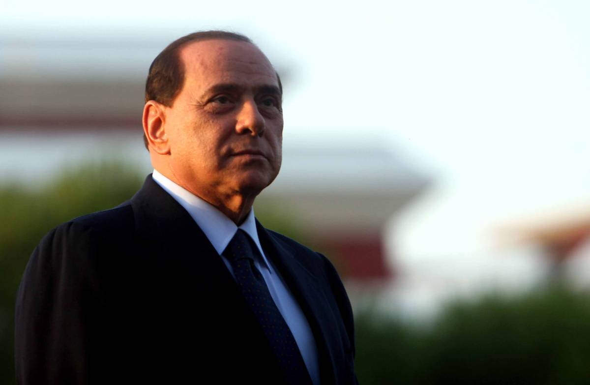 Berlusconi parla del cancro:  
"Non dovevo farmi operare"
