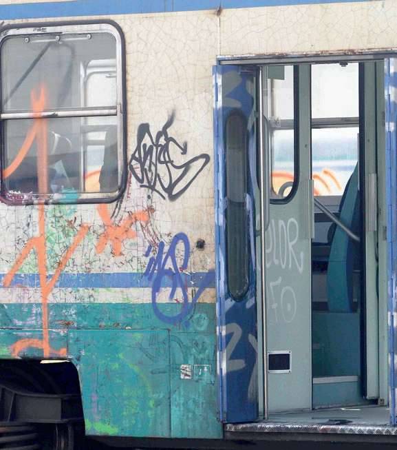 Treni, i vandali  
costano ai lombardi 
10 milioni all’anno